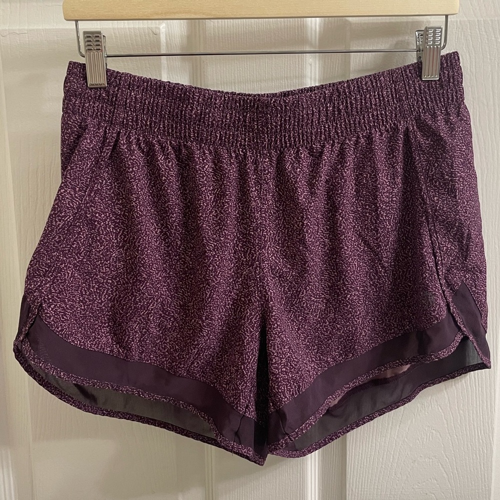 💜ATHLETA Women's Dark Purple Athletic Shorts, Medium EUC - Picture 7 of 14